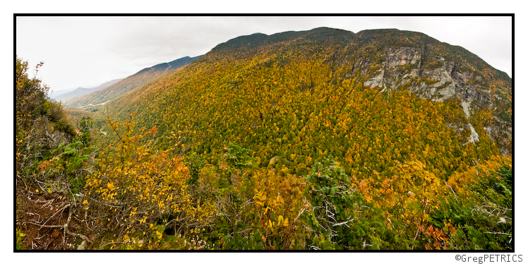 “Imax Foliage” Fills A Mountain Pass of Vermont